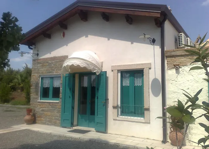 Agriturismo Terranova Летний дом *